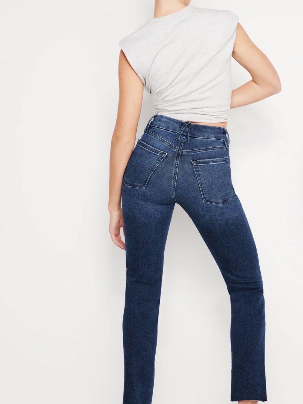 Good American Always Fits Good Classic Slim Straight Jeans